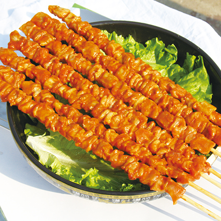 绝味食品：串串店有望成为新增长点 买入评级